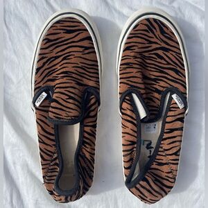Vans Wild Tiger Pattern Slip-Ons